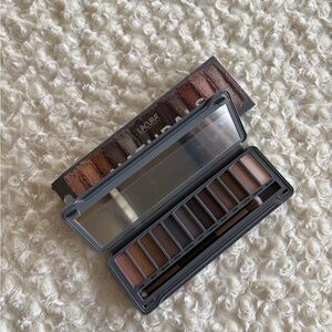 New Lacura Smoky Eyeshadow Palette